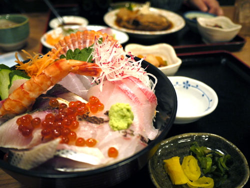 天草海食まるけん：海鮮丼