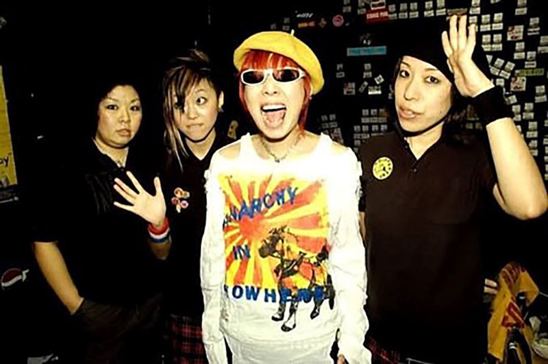 ロリータ18号の石坂マサヨさんと2007年当時のバンドメンバー - LOLITA No.18(롤리타 18호), Rising Sun Design 旭日旗,戦犯旗(전범기)