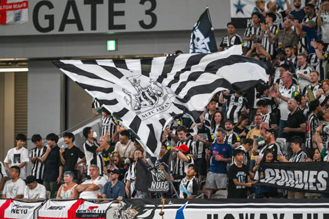 ニューカッスル・ユナイテッド・フットボール・クラブ (Newcastle United Football Club), Rising Sun Design 旭日旗,戦犯旗(전범기)