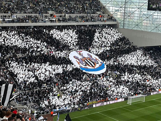 ニューカッスル・ユナイテッド・フットボール・クラブ (Newcastle United Football Club), Rising Sun Design 旭日旗,戦犯旗(전범기)